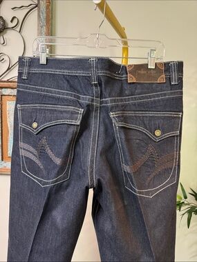 Pelle Pelle vintage Dark Indigo Embroidered Back Pocket Jeans Excellent cond